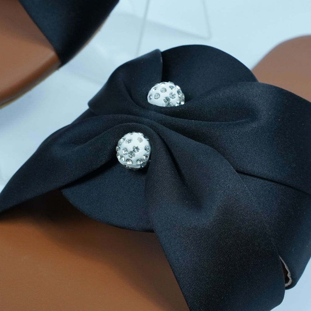 Blossam Black Slides